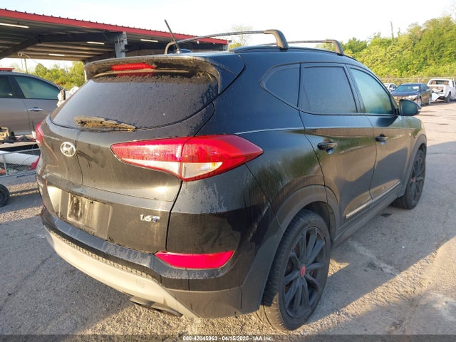 KM8J33A2XHU462806 Hyundai Tucson Night