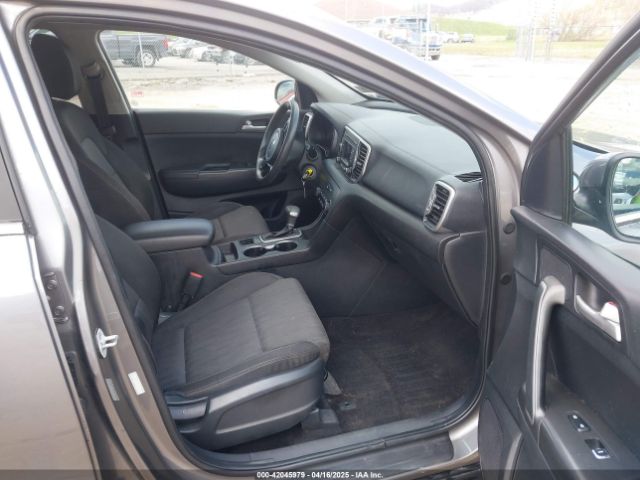 KNDPMCAC1K7549844 KIA Sportage Lx