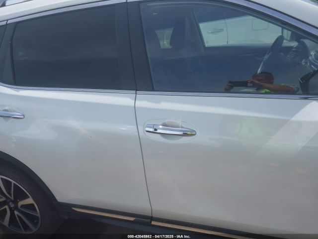 5N1AT2MT8KC805074 Nissan Rogue Sl