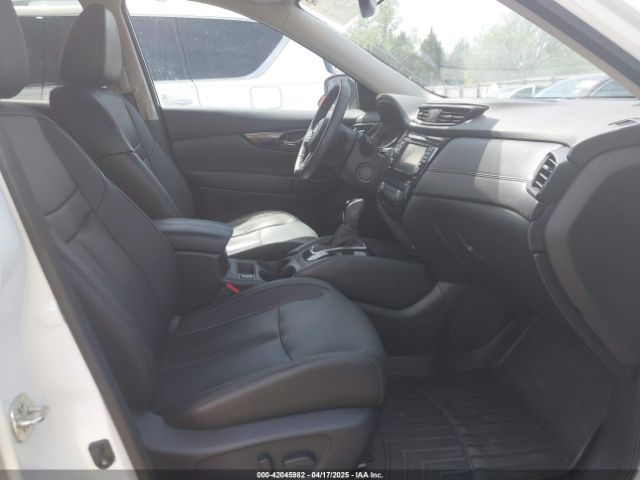 5N1AT2MT8KC805074 Nissan Rogue Sl