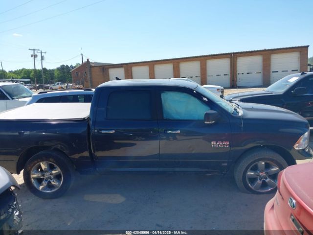 1C6RR7LGXHS611319 RAM 1500 Big Horn  4x4 5'7 Box