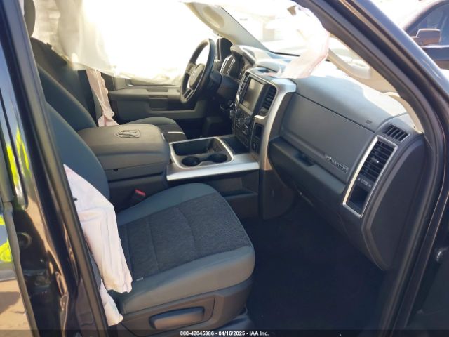 1C6RR7LGXHS611319 RAM 1500 Big Horn  4x4 5'7 Box