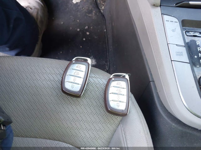 5NPD84LF9JH276604 Hyundai Elantra Limited