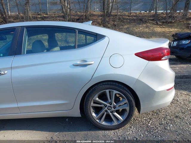 5NPD84LF9JH276604 Hyundai Elantra Limited