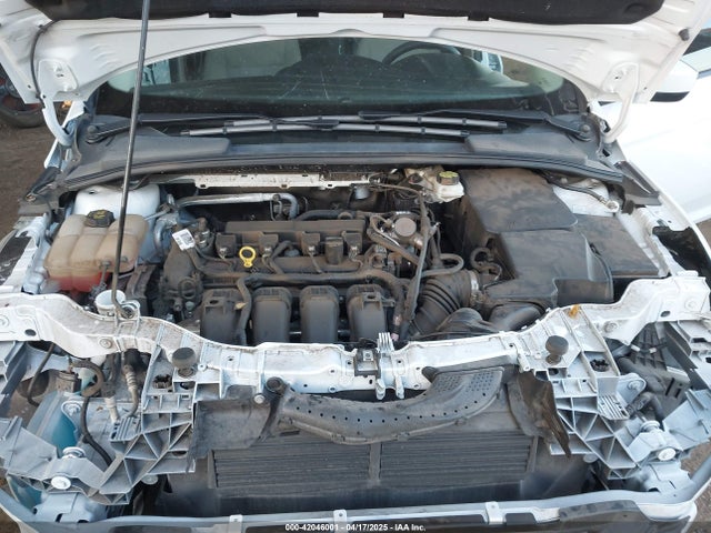 1FADP3K21JL217530 Ford FOCUS SE