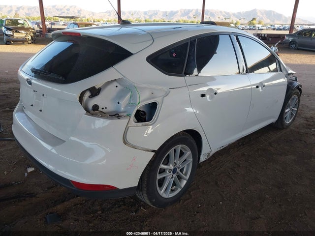 1FADP3K21JL217530 Ford FOCUS SE