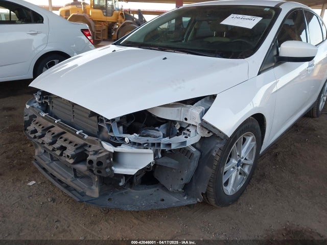 1FADP3K21JL217530 Ford FOCUS SE