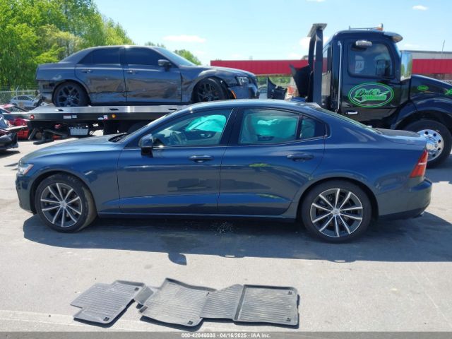 7JR102TZ3MG112459 Volvo S60 T5 Momentum