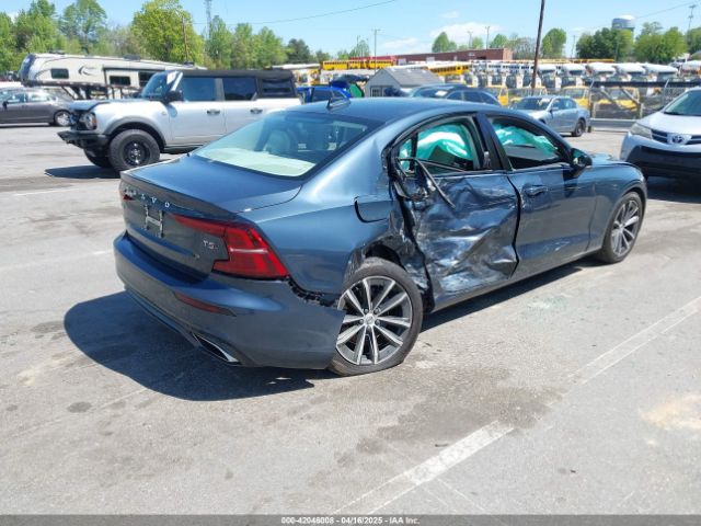 7JR102TZ3MG112459 Volvo S60 T5 Momentum