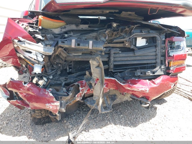 3GCUKREC3JG349105 Chevrolet Silverado 1500 2lt