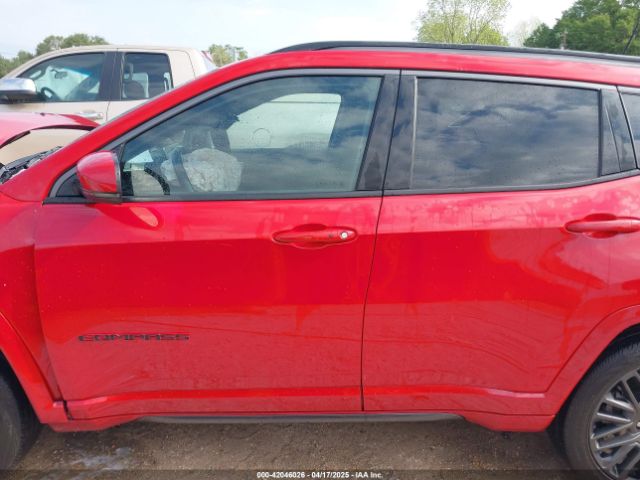 3C4NJDCBXNT167743 Jeep 2022