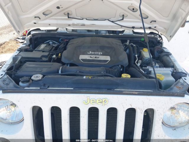 1C4BJWDG8HL536673 Jeep Wrangler Unlimited Sport 4x4