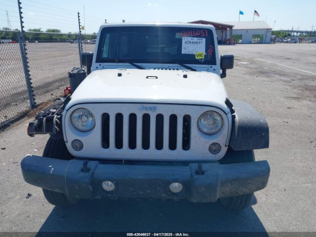 1C4BJWDG8HL536673 Jeep Wrangler Unlimited Sport 4x4