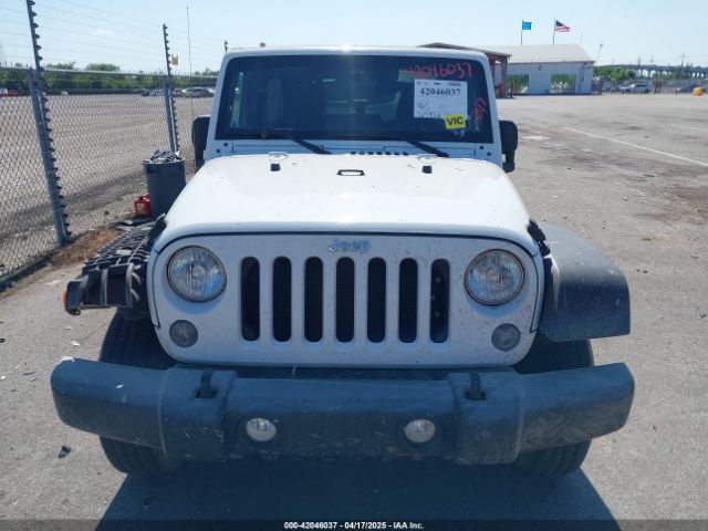 1C4BJWDG8HL536673 Jeep Wrangler Unlimited Sport 4x4