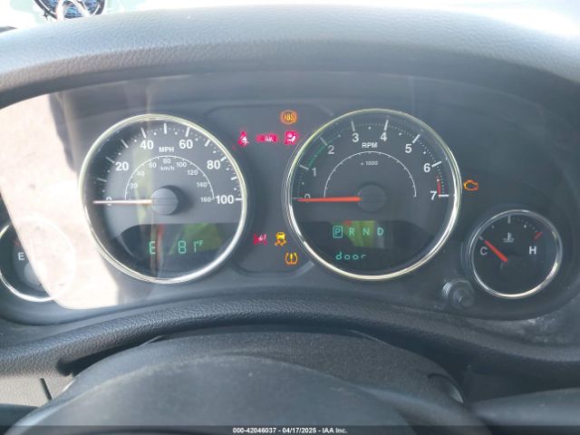 1C4BJWDG8HL536673 Jeep Wrangler Unlimited Sport 4x4
