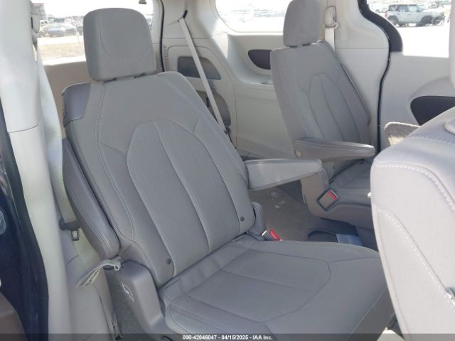 2C4RC1CG1HR501896 Chrysler Pacifica Lx