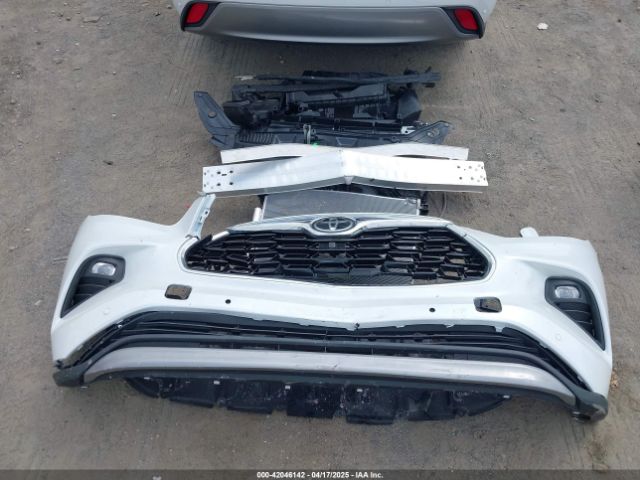 5TDKDRBH6SS576776 Toyota Highlander Platinum