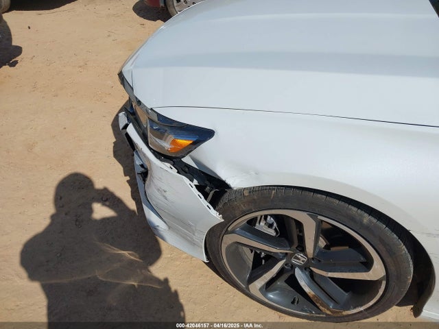 1HGCV1F39MA105661 Honda Accord Sport