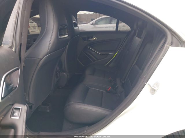WDDSJ4GB0EN136231 Mercedes-Benz CLA 250 4MATIC