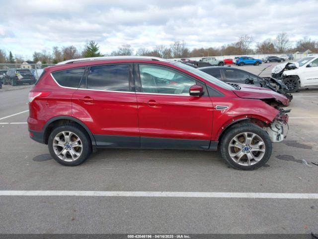 1FMCU9J97EUB18285 Ford Escape Titanium