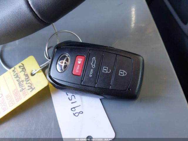 7MUDAAAG7SV122070 Toyota Corolla Cross Xle