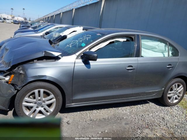 3VW2B7AJ0HM325062 Volkswagen Jetta 1.4t S