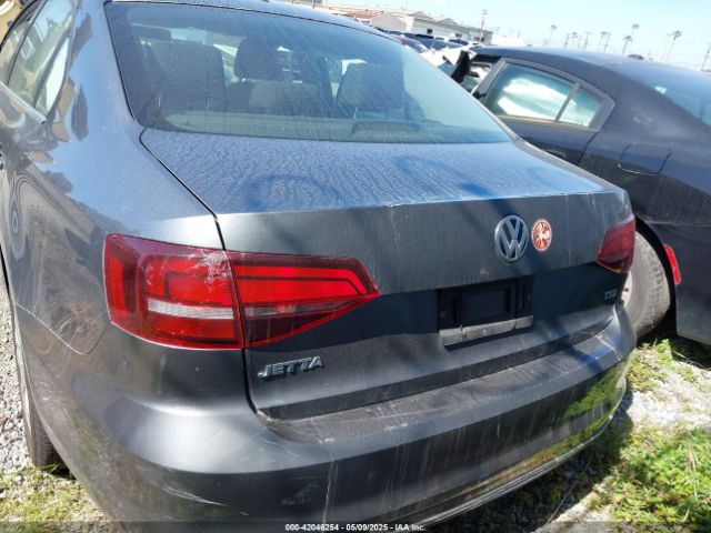 3VW2B7AJ0HM325062 Volkswagen Jetta 1.4t S
