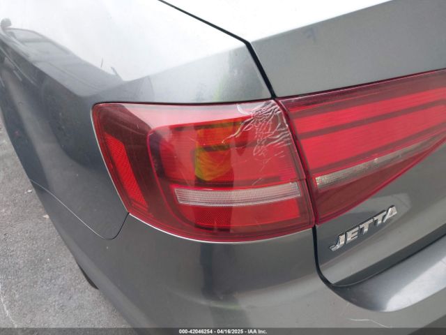 3VW2B7AJ0HM325062 Volkswagen Jetta 1.4t S