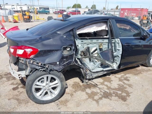 1G1BE5SM9H7117031 Chevrolet Cruze Lt Auto
