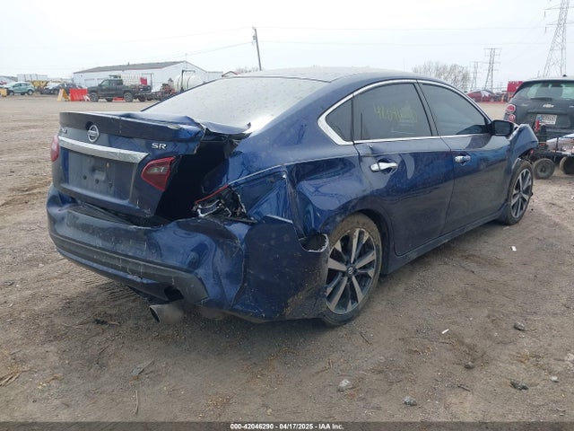1N4AL3AP2HC262501 Nissan Altima 2.5 Sr