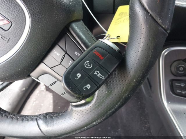 2C3CDZAG9JH172319 Dodge Challenger Sxt Plus