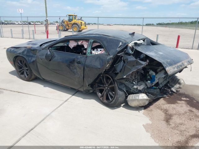 2C3CDZAG9JH172319 Dodge Challenger Sxt Plus