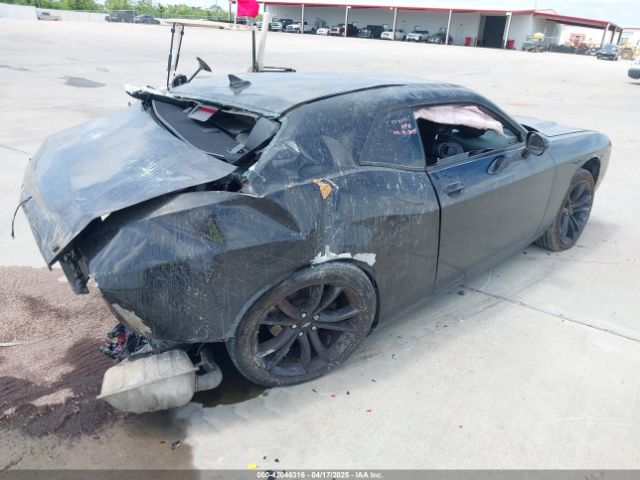 2C3CDZAG9JH172319 Dodge Challenger Sxt Plus