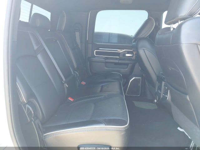3C6UR5NL2KG718789 RAM 2500 Laramie  4x4 6'4 Box