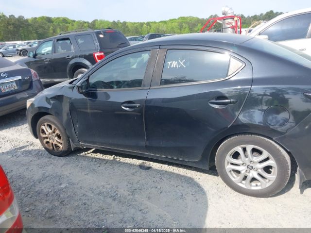 3MYDLBYV9HY152835 Toyota YARIS IA