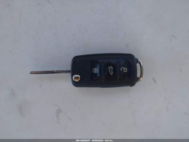 1VWAT7A39FC081887 Volkswagen Passat 1.8t Wolfsburg Edition