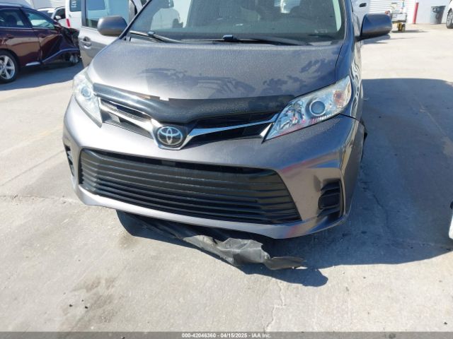5TDKZ3DC1JS937801 Toyota Sienna Le 8 Passenger