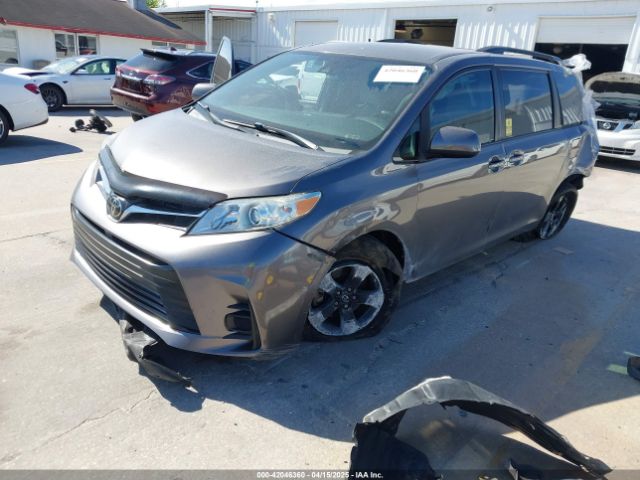 5TDKZ3DC1JS937801 Toyota Sienna Le 8 Passenger