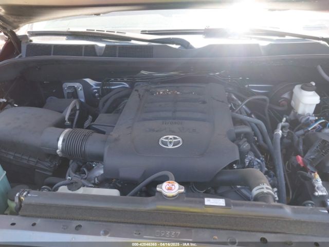 5TFAY5F17MX023735 Toyota Tundra Platinum