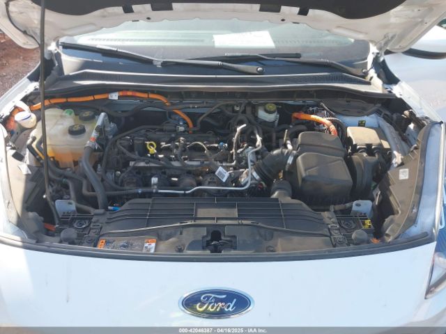 1FMCU9BZXMUB25986 Ford Escape Se Hybrid