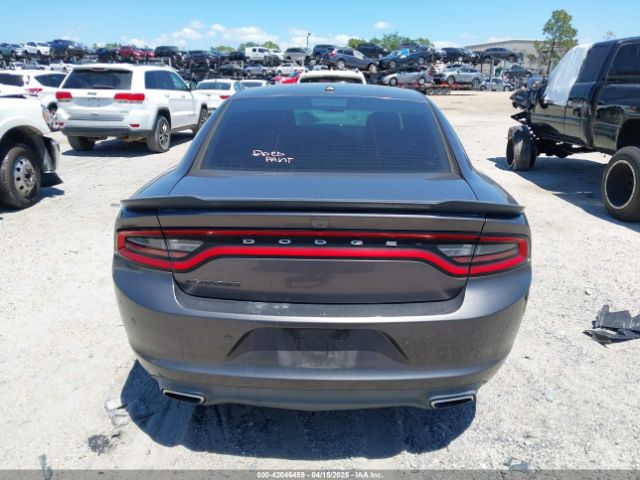 2C3CDXBG9JH121521 Dodge Charger Sxt Rwd
