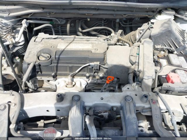 2HKRM4H32FH630230 Honda CR-V LX