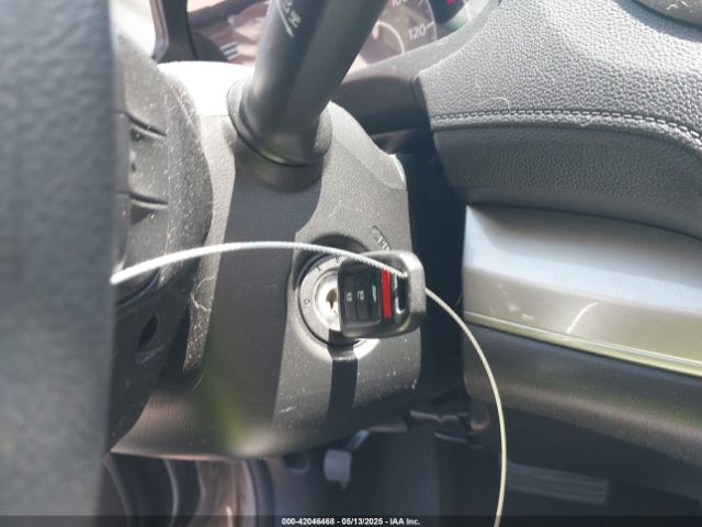 2HKRM4H32FH630230 Honda CR-V LX