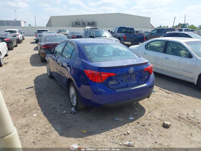 Toyota COROLLA SE 2018 5YFBURHE0JP801505 Image 3