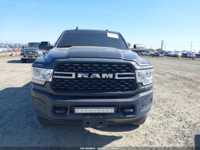 3C6UR5DL8NG324154 RAM 2500 Big Horn  4x4 6'4 Box
