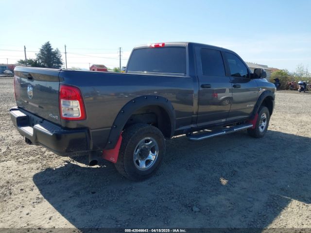 3C6UR5DL8NG324154 RAM 2500 Big Horn  4x4 6'4 Box