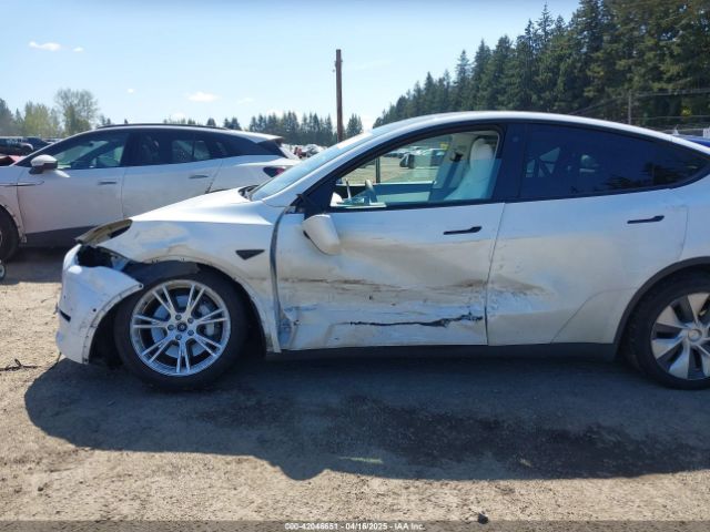 7SAYGDEE7NF418223 Tesla Model Y Long Range Dual Motor All-wheel Drive