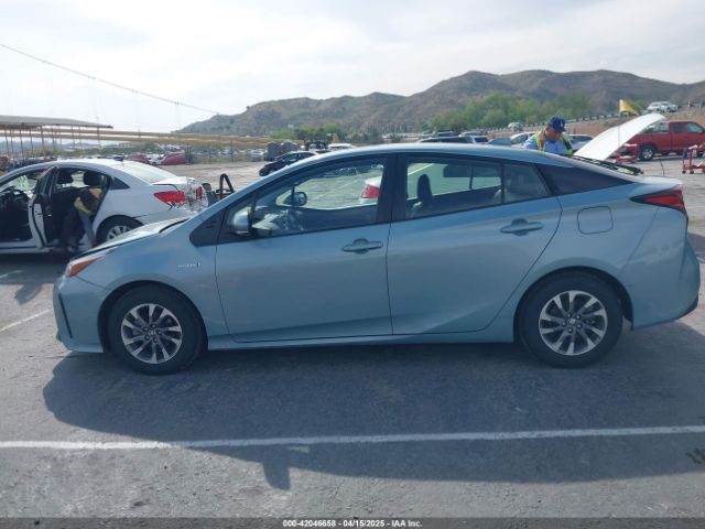 JTDKAMFU6M3127489 Toyota PRIUS XLE