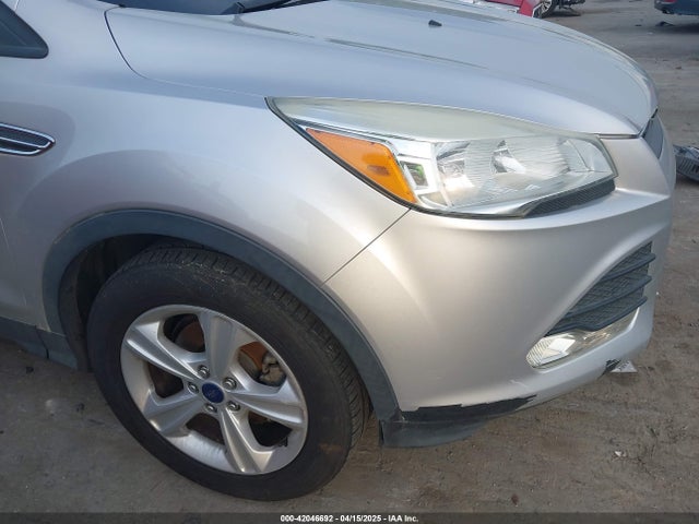 1FMCU0GXXFUC74744 Ford ESCAPE SE
