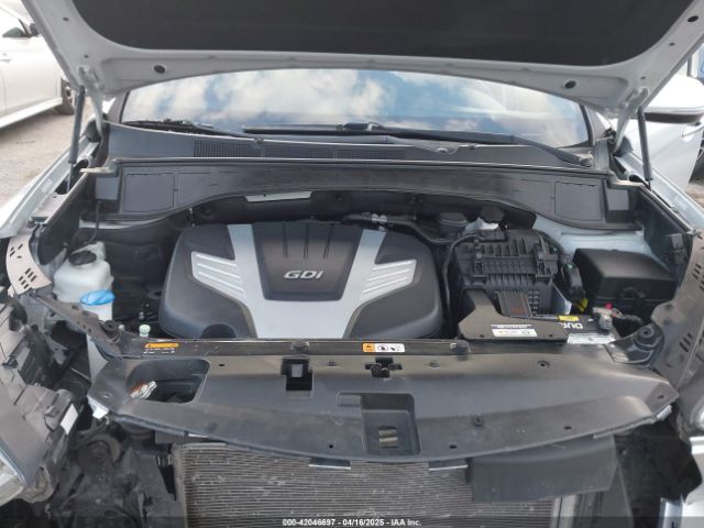KM8SN4HF7HU244867 Hyundai Santa Fe Se